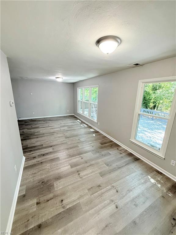 713 Churchill Dr Property Photo 3
