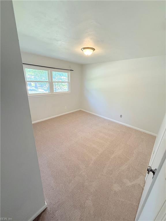 713 Churchill Dr Property Photo 12