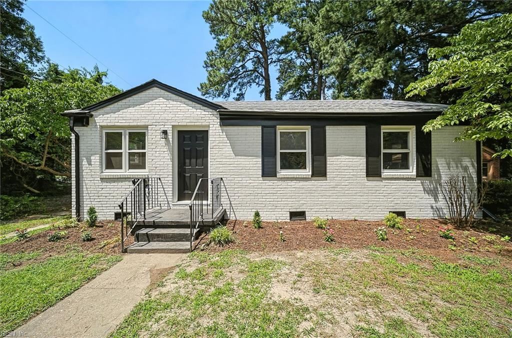 2052 Atwater Cir Property Photo 3
