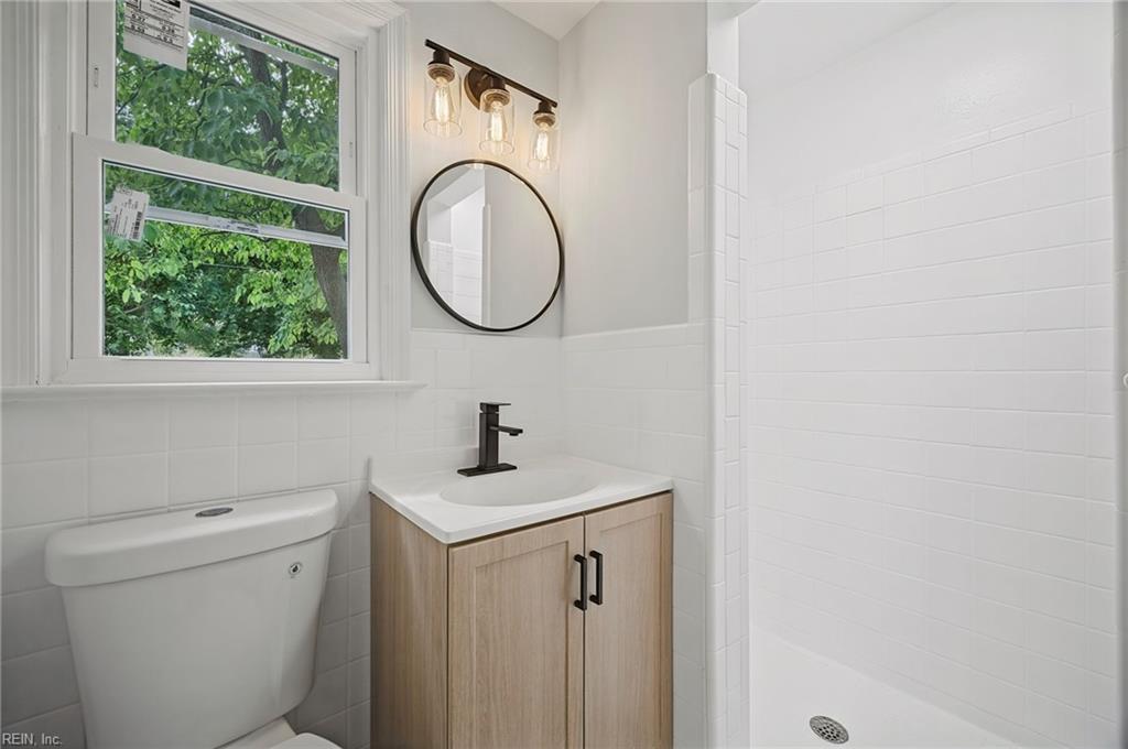 2052 Atwater Cir Property Photo 12
