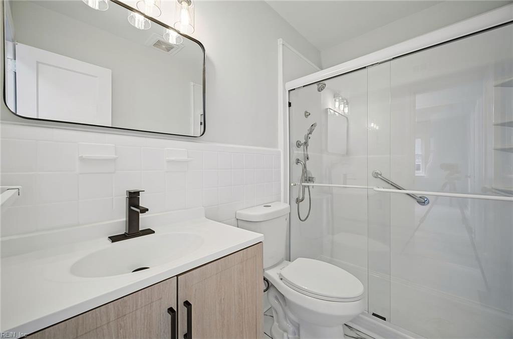 2052 Atwater Cir Property Photo 18