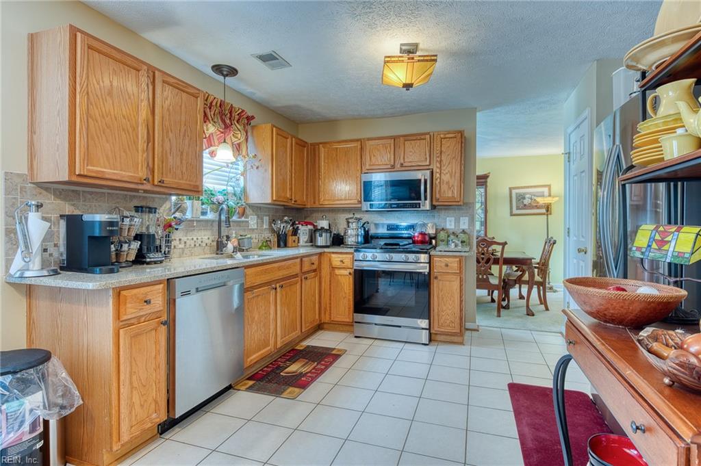 4308 Teakwood Dr Property Photo 2