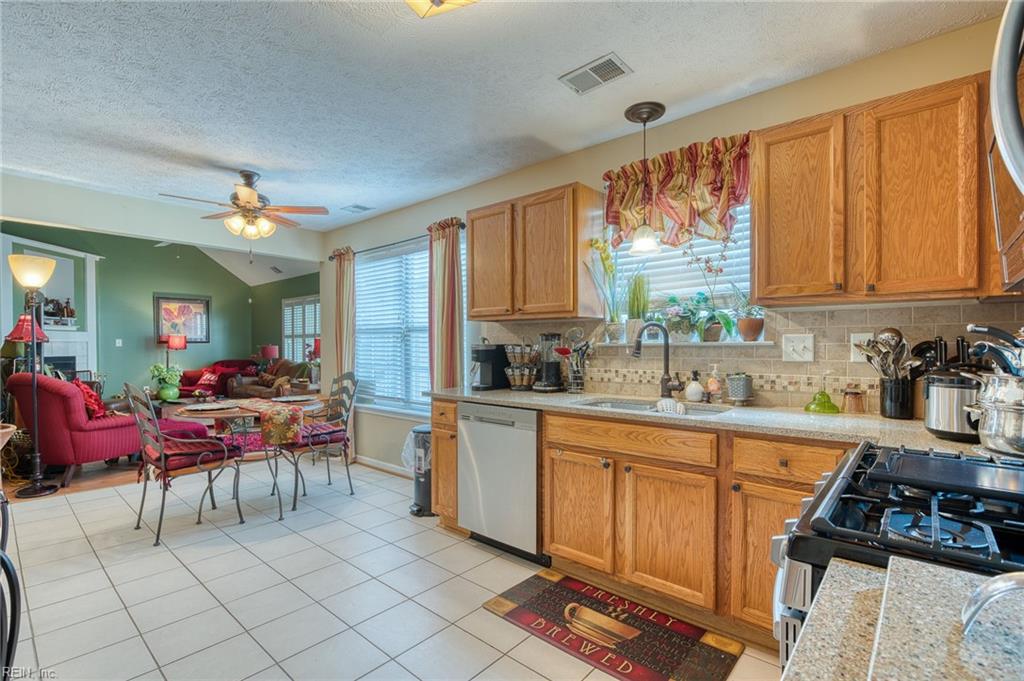 4308 Teakwood Dr Property Photo 3