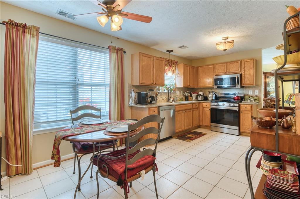 4308 Teakwood Dr Property Photo 4