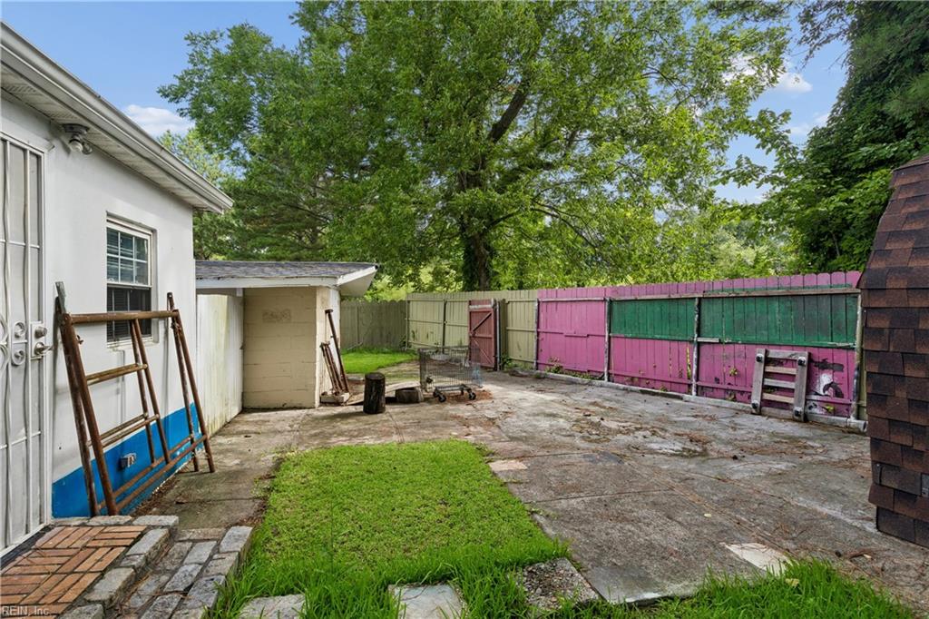 1417 Gust Ln Property Photo 22