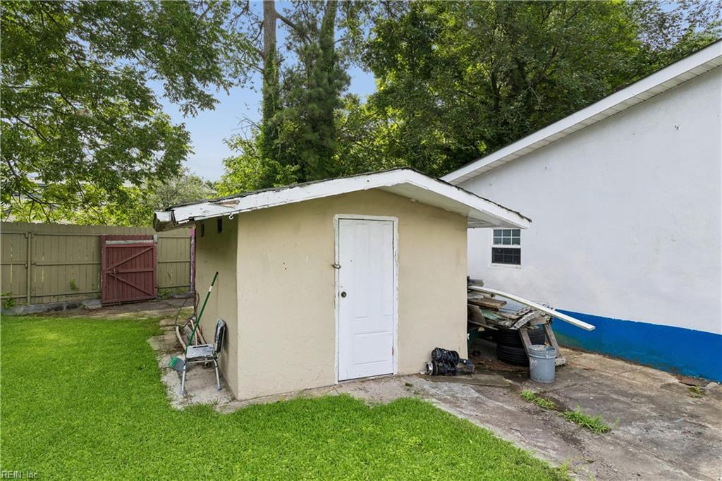 1417 Gust Ln Property Photo 34