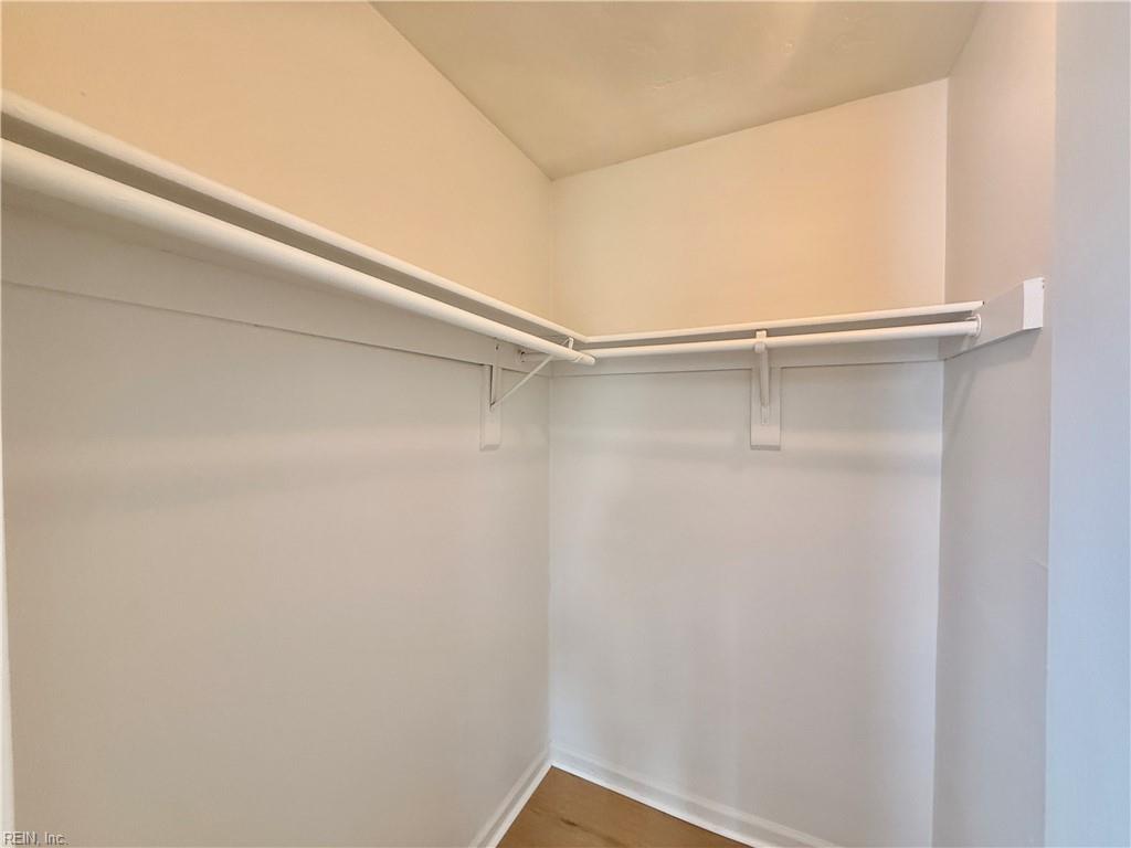512 Thorncliff Dr Property Photo 12