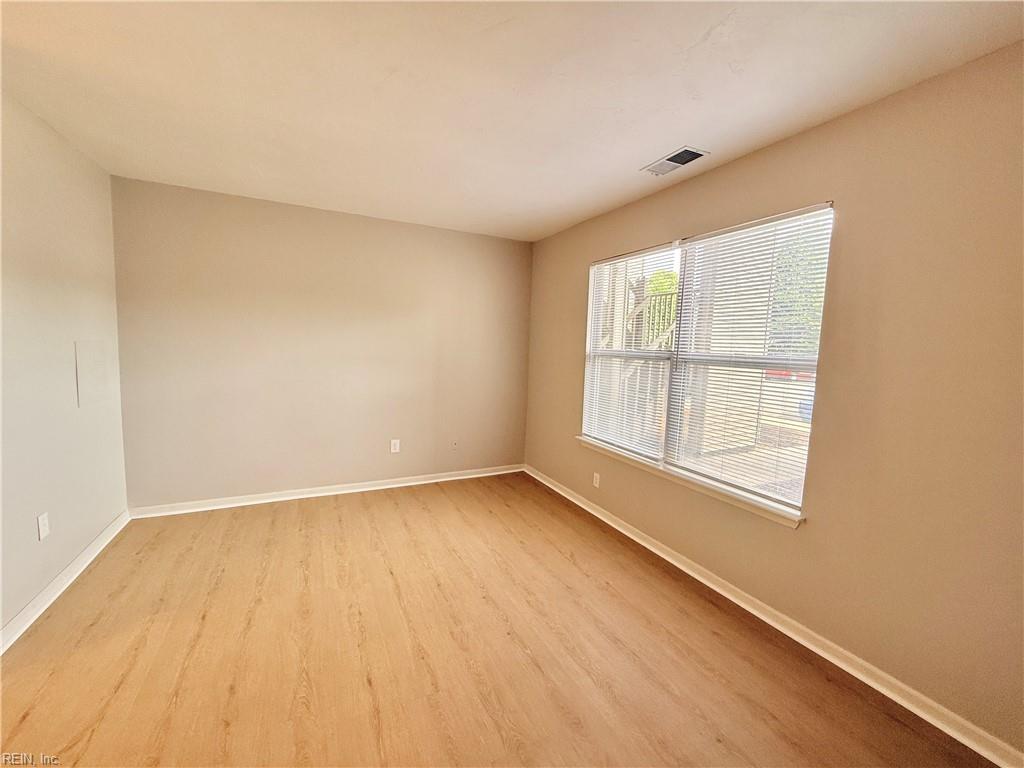512 Thorncliff Dr Property Photo 15