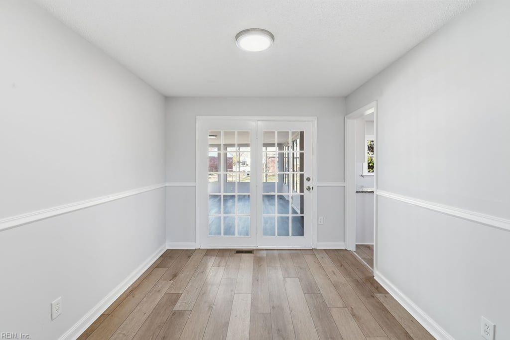 18 Fort Worth St Property Photo 4