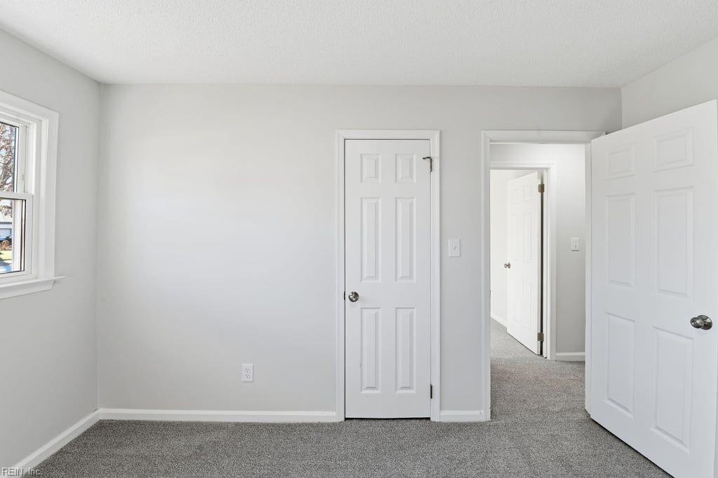 18 Fort Worth St Property Photo 16