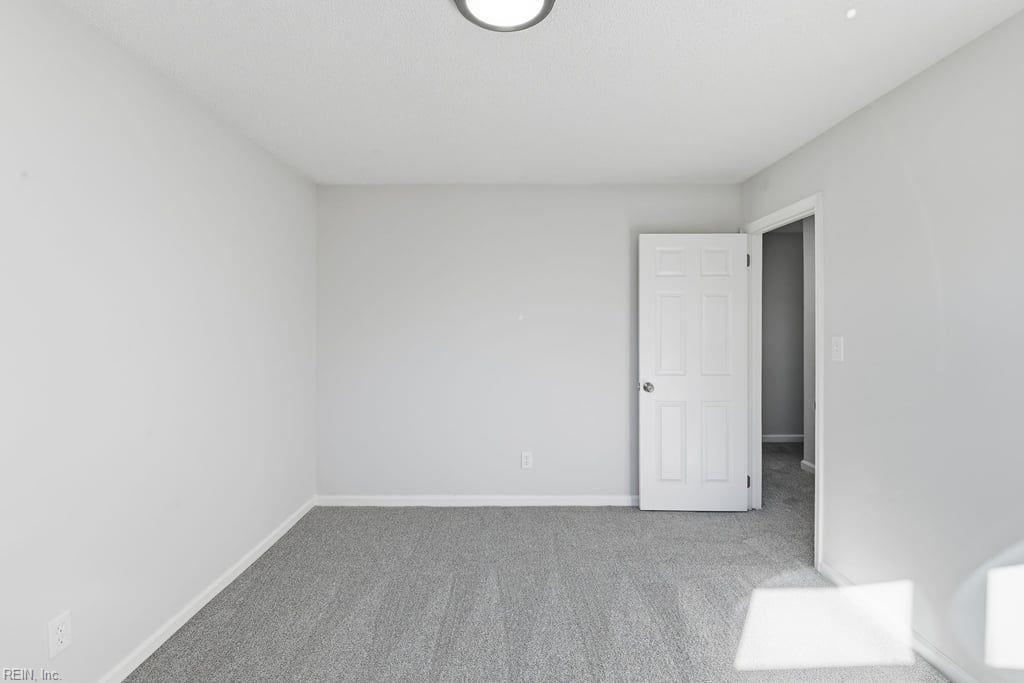 18 Fort Worth St Property Photo 20