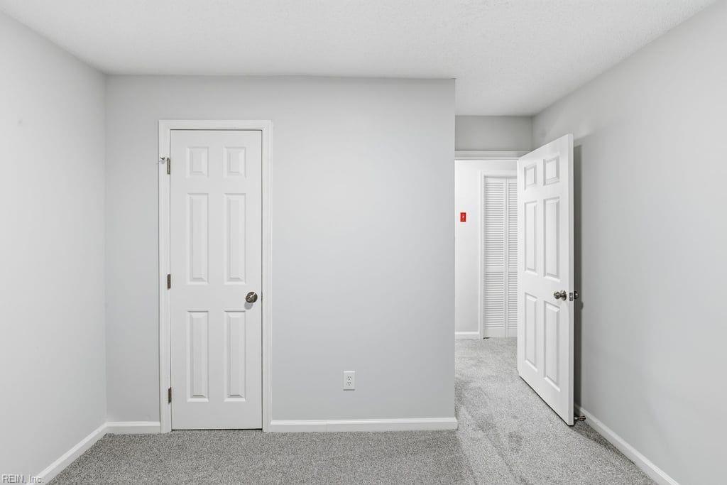 18 Fort Worth St Property Photo 23
