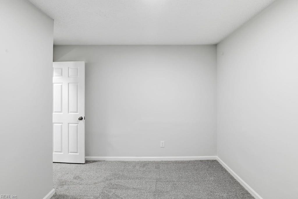 18 Fort Worth St Property Photo 24