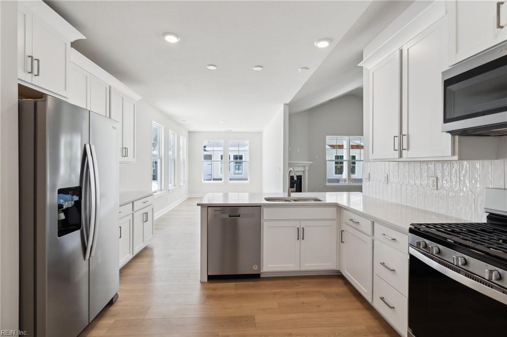 2164 Edwin Dr Property Photo 24