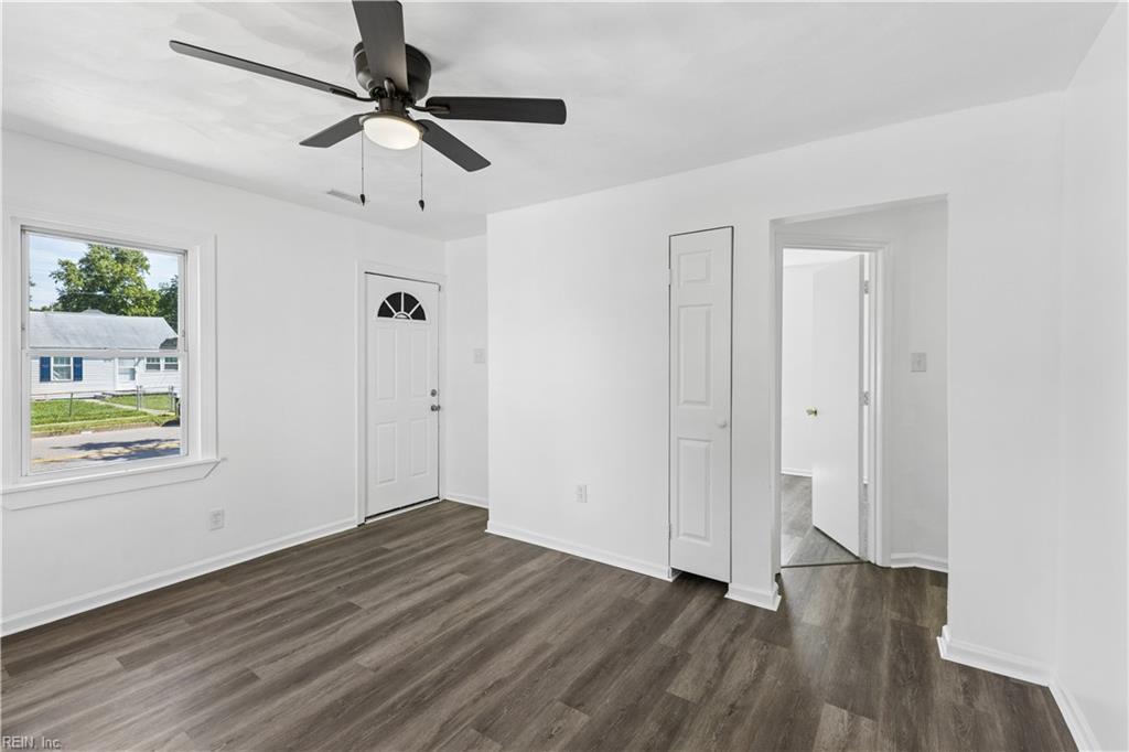 1079 Johnstons Rd Property Photo 3