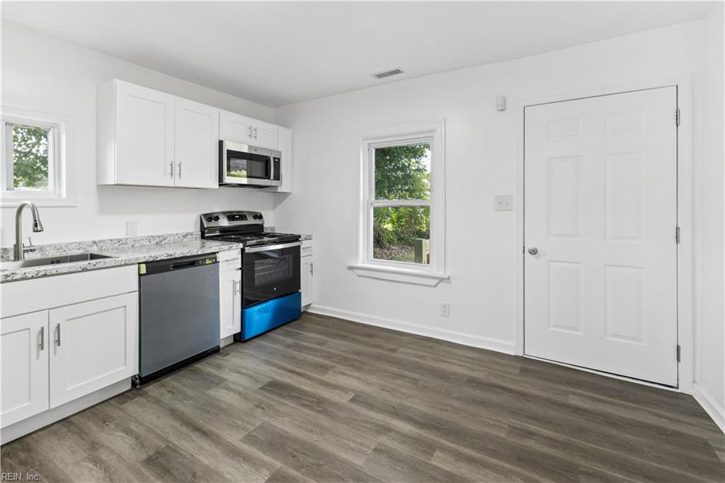 1079 Johnstons Rd Property Photo 15