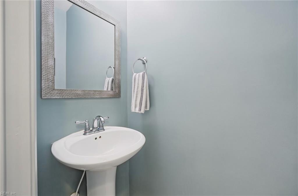 132 Brock St Property Photo 12