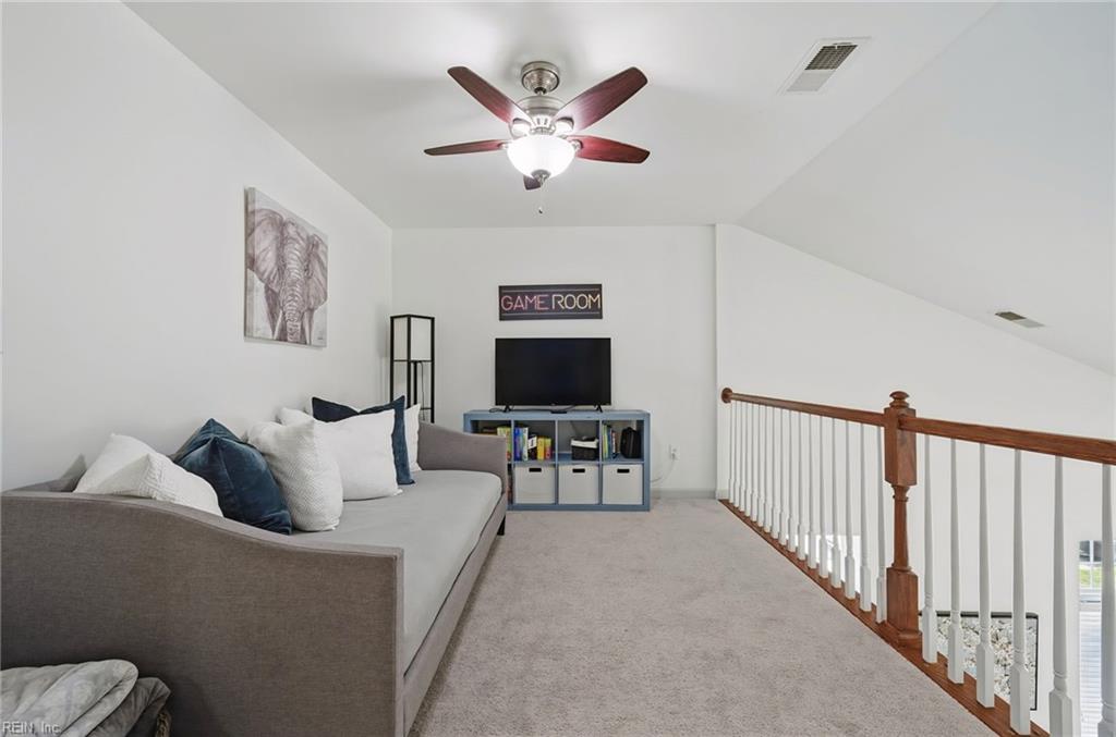 132 Brock St Property Photo 33