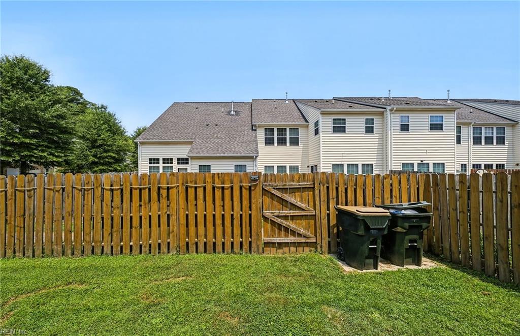 132 Brock St Property Photo 36