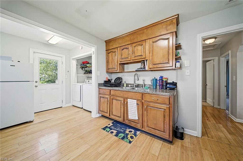 6422 Devonshire Rd Property Photo 6