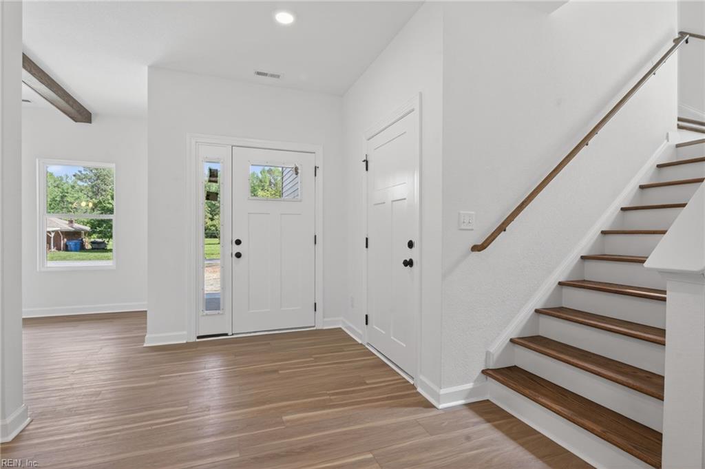 785 Caddie St Property Photo 6
