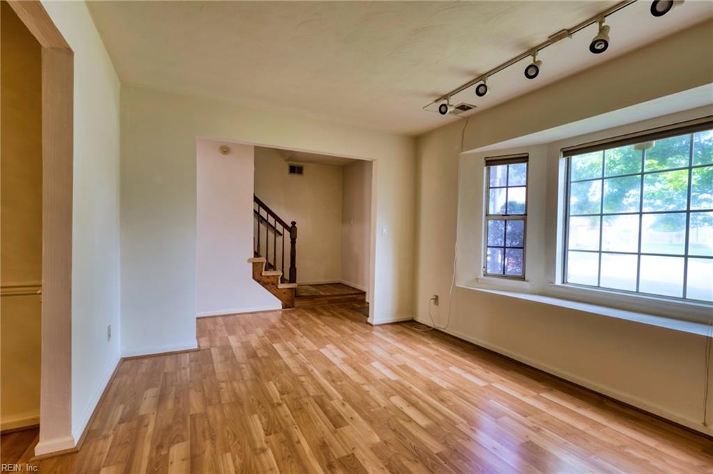 5617 Seven Pines Way Property Photo 10