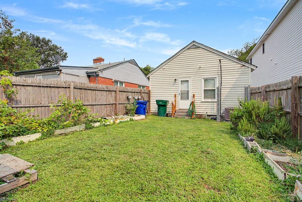 822 31st St Property Photo 12