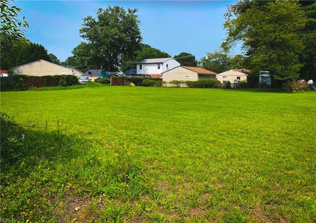 623-b Fairfield Blvd Property Photo 8
