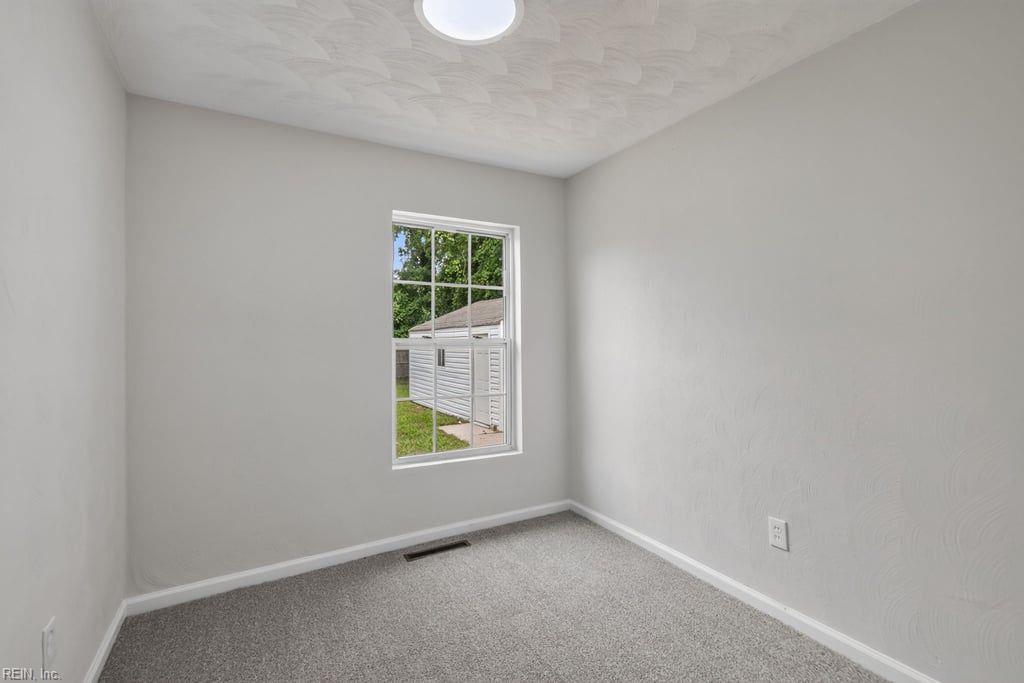 566 River Creek Rd Property Photo 11