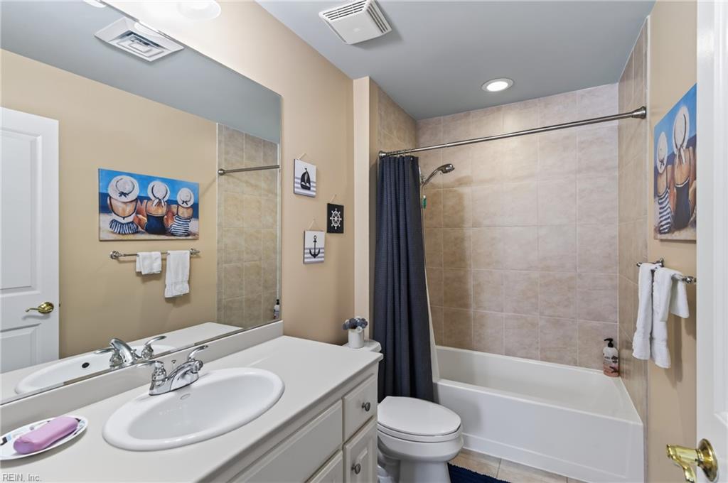 2213 William Styron S Sq Property Photo 20