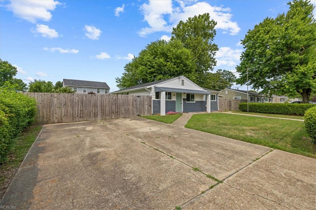 145 Paladin Dr Property Photo 4