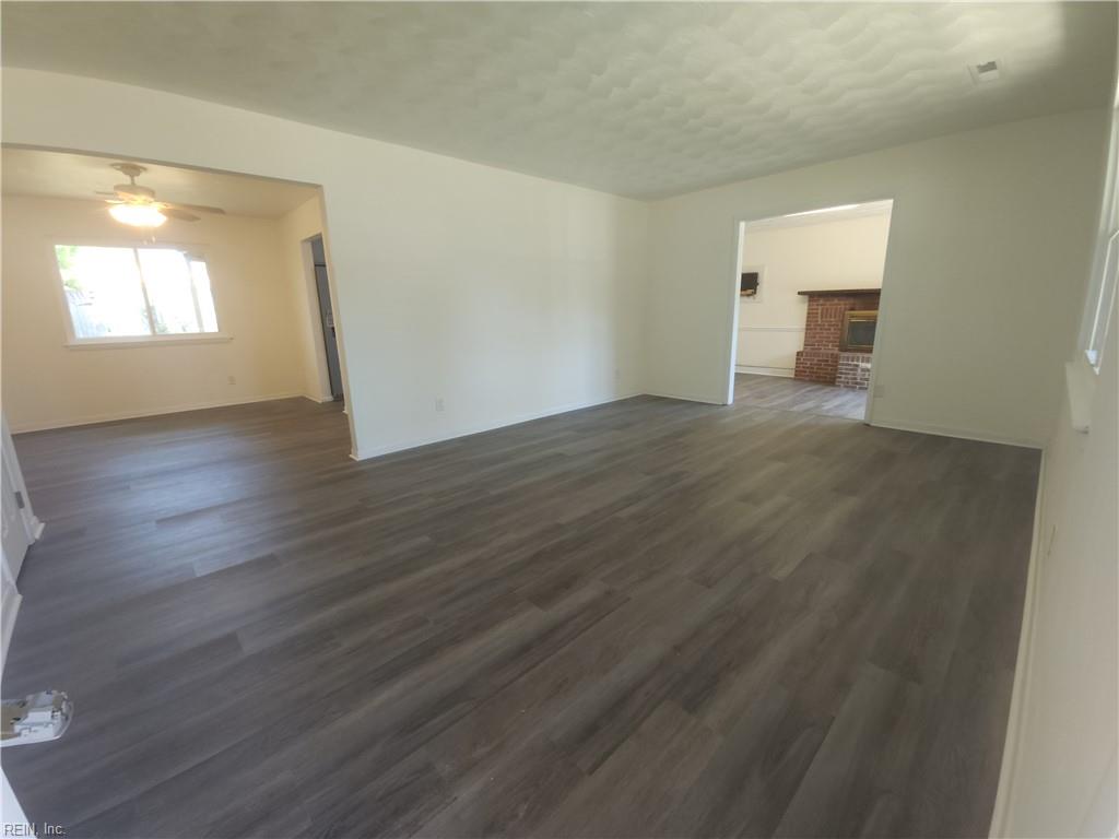 846 Drawbridge Dr Property Photo 2