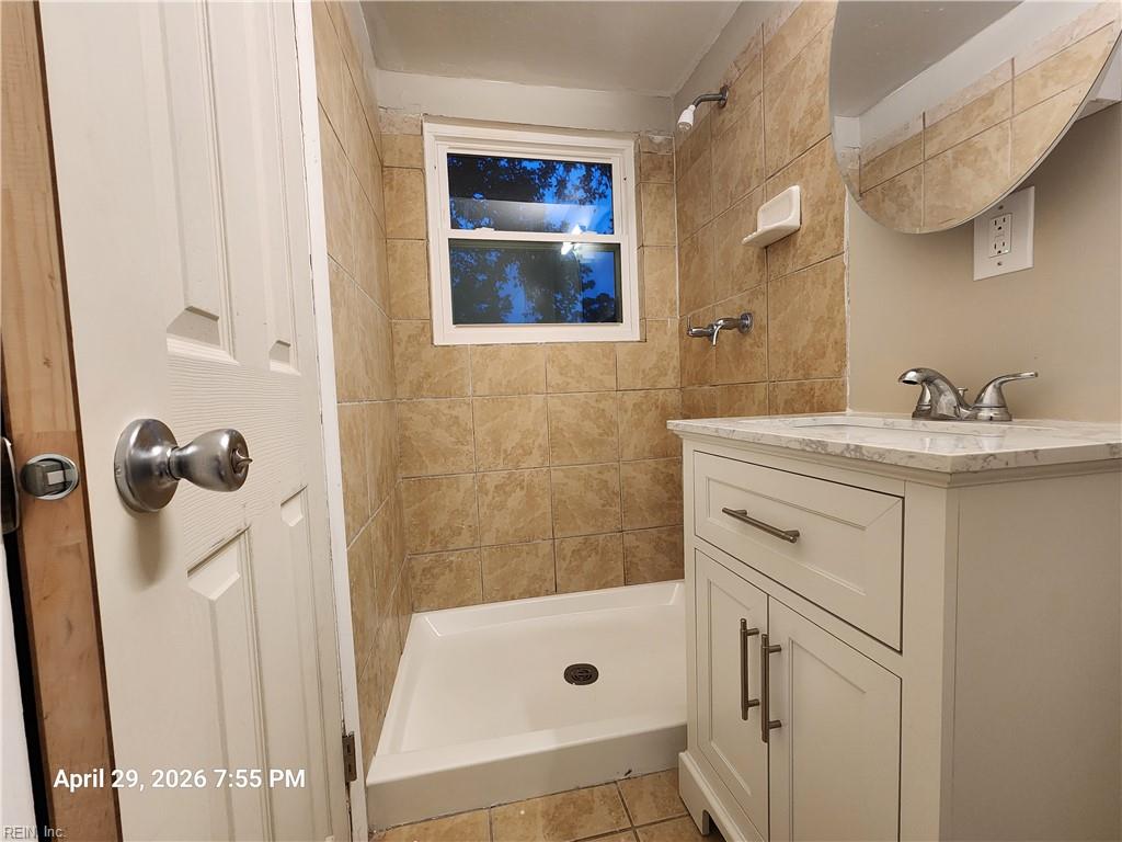 846 Drawbridge Dr Property Photo 16