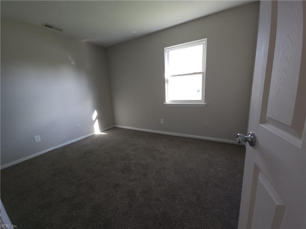 846 Drawbridge Dr Property Photo 17