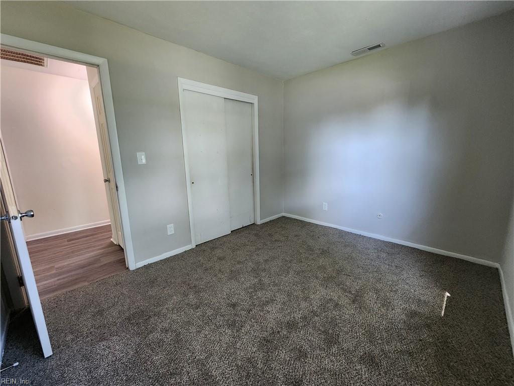 846 Drawbridge Dr Property Photo 18