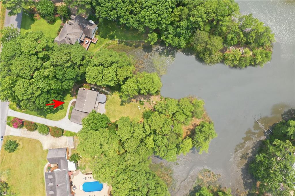 1101 N Inlynnview Rd Property Photo 3