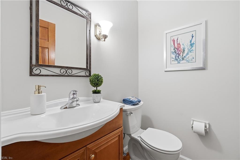 1101 N Inlynnview Rd Property Photo 31