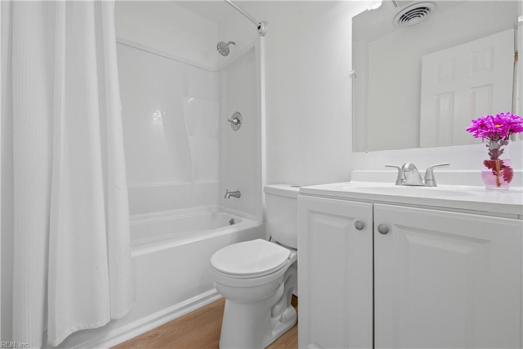 703 Laurel Ave Property Photo 14