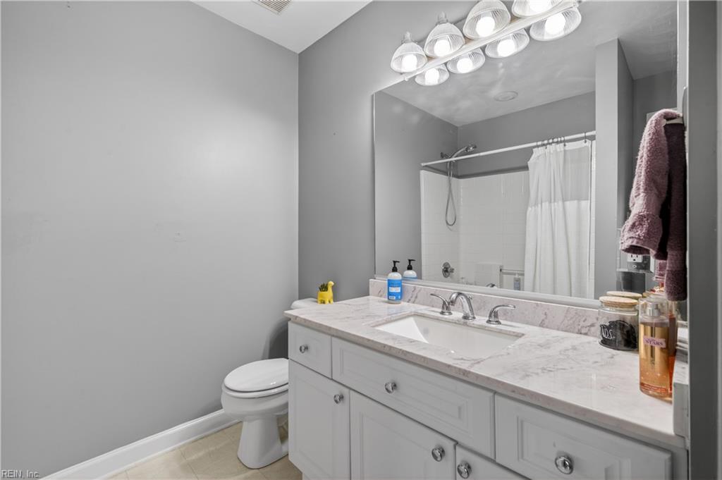 5804 Woodstock Pt Property Photo 27