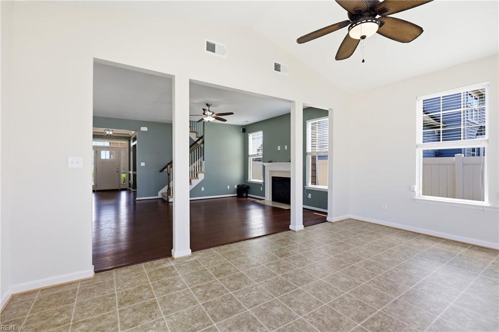 2101 Beeblossom Ln Property Photo 18