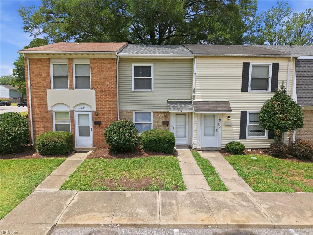 1677 Darren Cir Property Photo 1