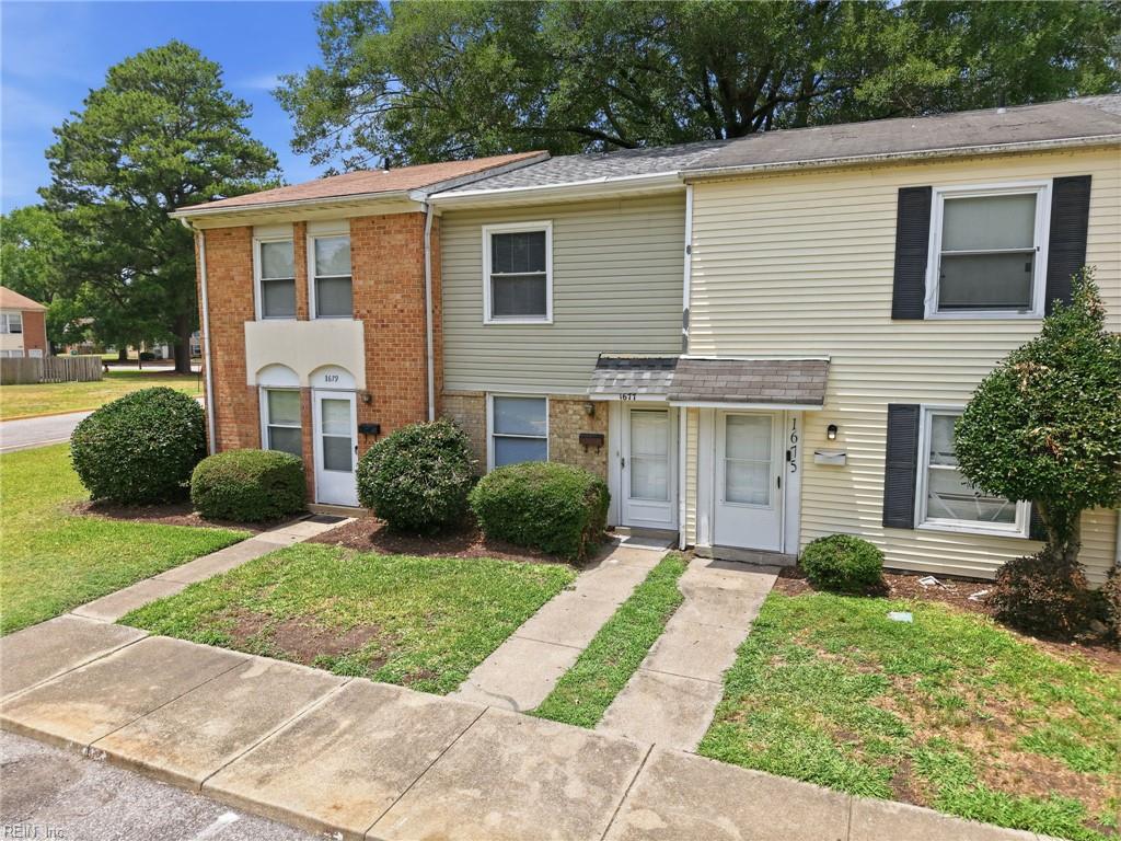 1677 Darren Cir Property Photo 2