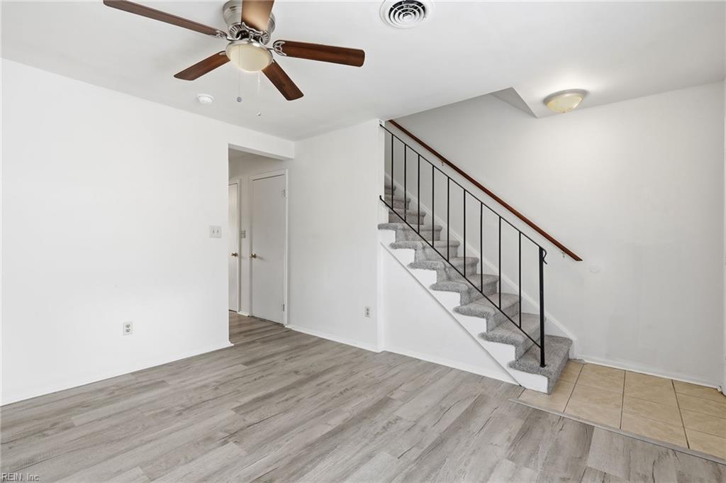 1677 Darren Cir Property Photo 6