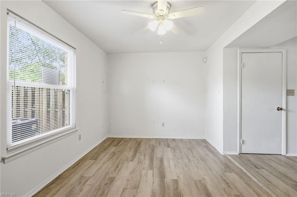 1677 Darren Cir Property Photo 10