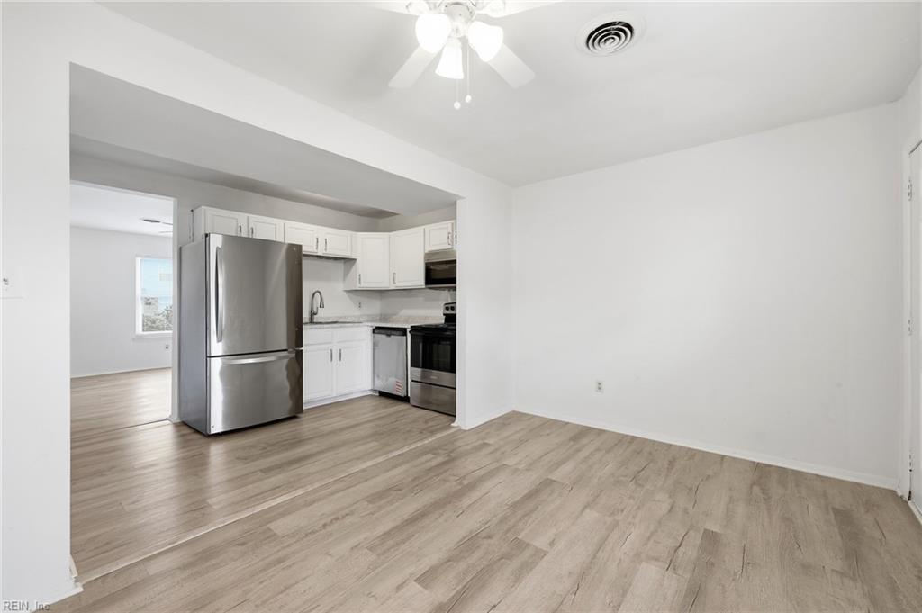 1677 Darren Cir Property Photo 11