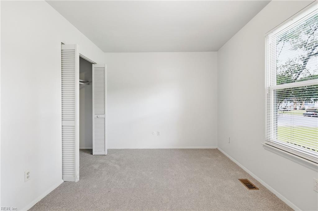1677 Darren Cir Property Photo 15