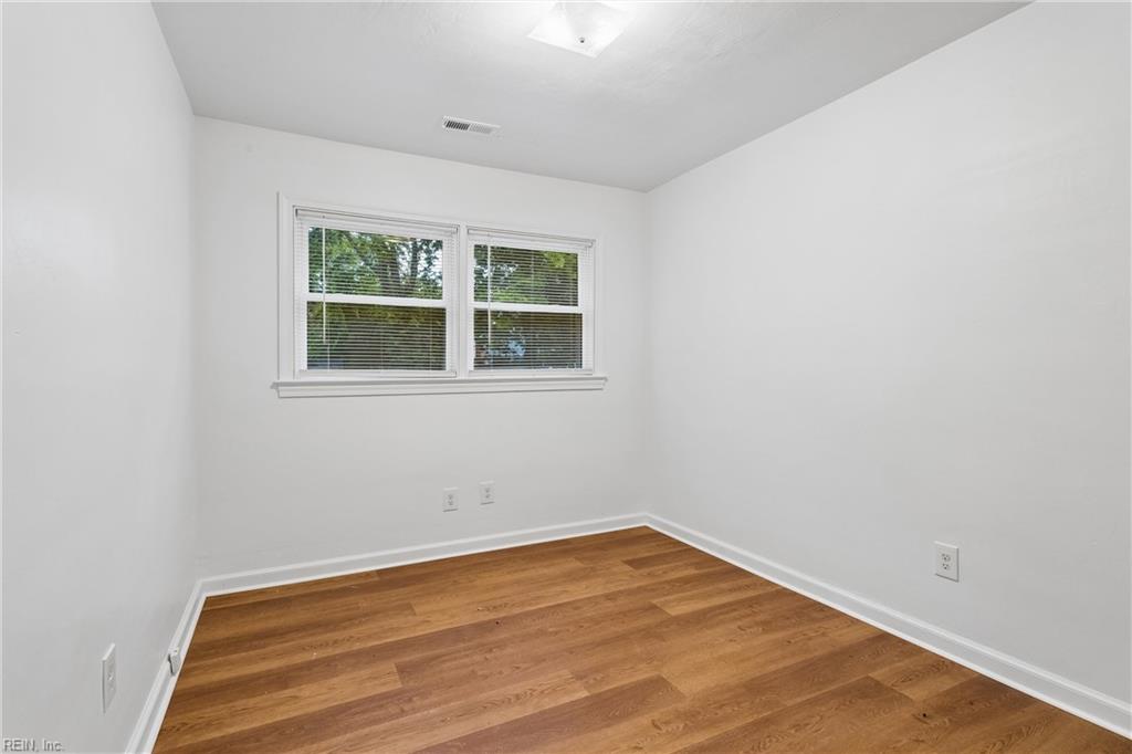 1 Westbrook Dr Property Photo 8