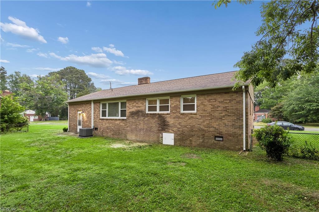 1 Westbrook Dr Property Photo 27
