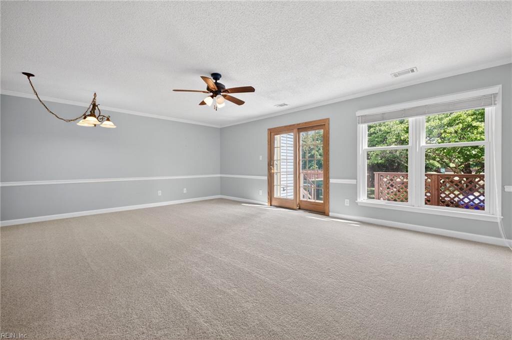 129 River Point Dr Property Photo 2
