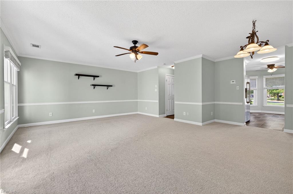 129 River Point Dr Property Photo 6